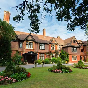 stanhill-court-hotel.brighton-hotels-england.com/